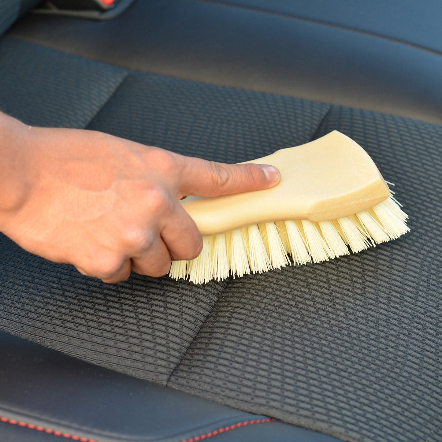 Upholstery Brush / Carpet Brush - Infinish